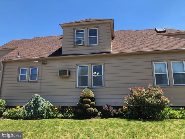 24 WILCOX AVE, South River, NJ 08882