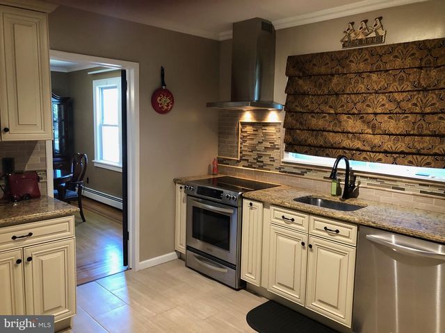 24 WILCOX AVE, South River, NJ 08882