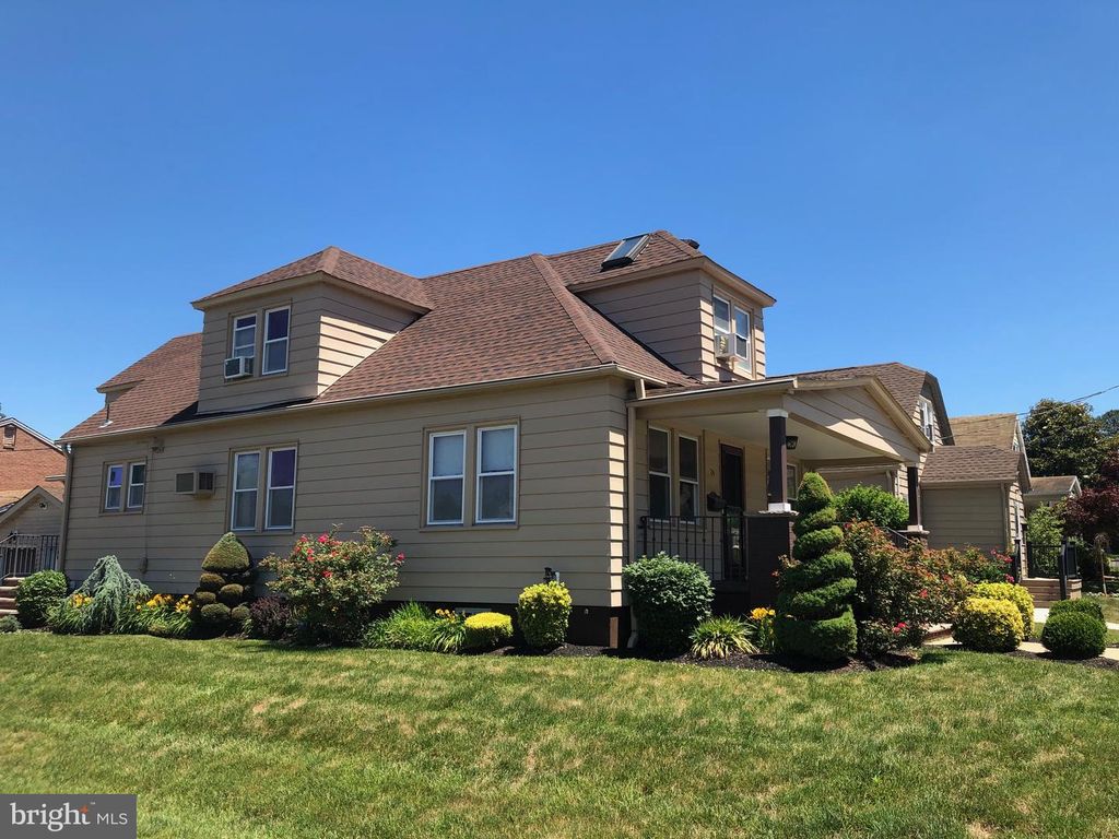 24 WILCOX AVE, South River, NJ 08882