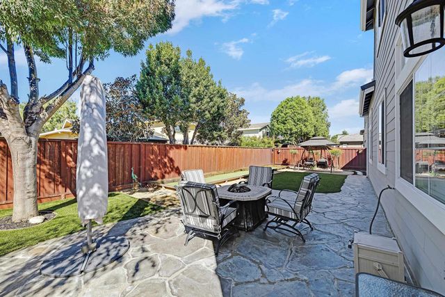 6257 Honeysuckle Dr, Newark, CA 94560