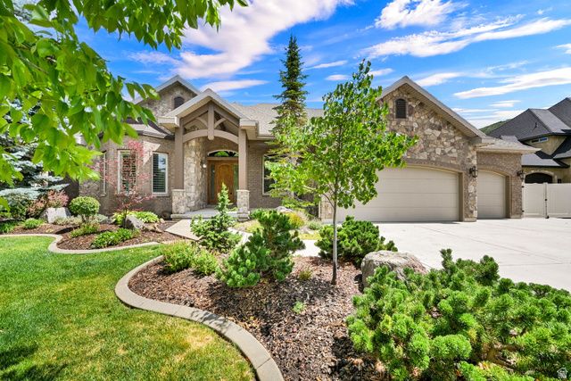 1926 E GRAY FOX DR, Draper, UT 84020