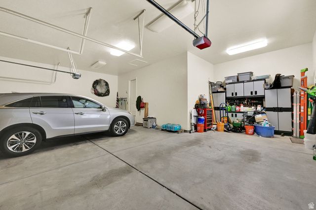 1926 E GRAY FOX DR, Draper, UT 84020