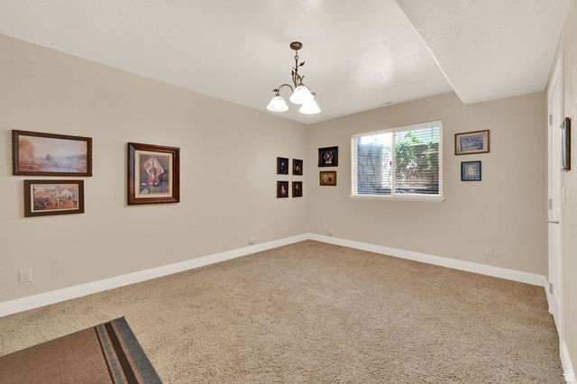 1926 E GRAY FOX DR, Draper, UT 84020