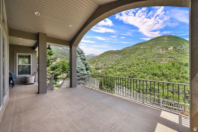 1926 E GRAY FOX DR, Draper, UT 84020