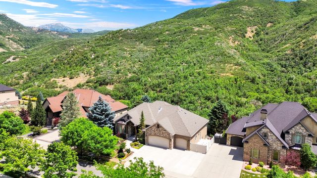 1926 E GRAY FOX DR, Draper, UT 84020