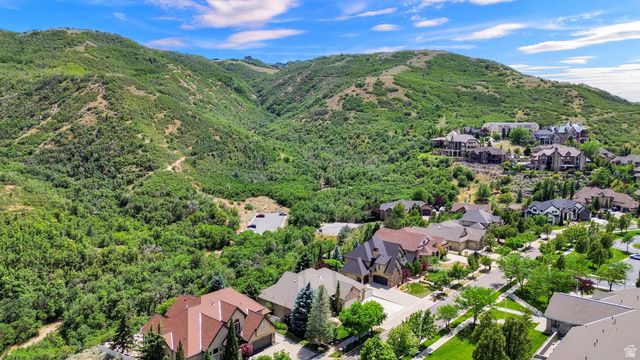 1926 E GRAY FOX DR, Draper, UT 84020