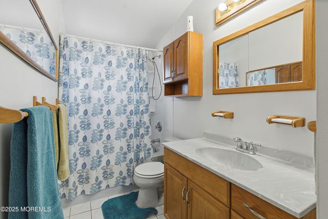 52 Gaub Road, Old Bridge, NJ 08857