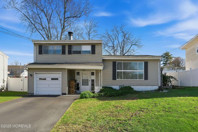 52 Gaub Road, Old Bridge, NJ 08857