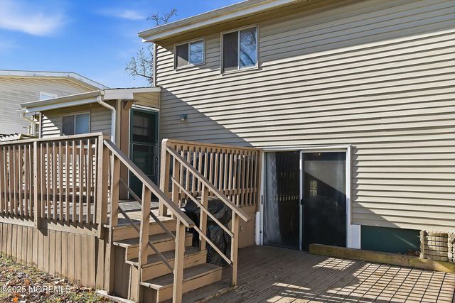 52 Gaub Road, Old Bridge, NJ 08857