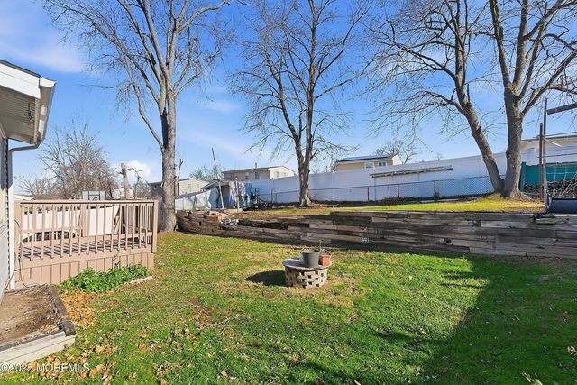 52 Gaub Road, Old Bridge, NJ 08857