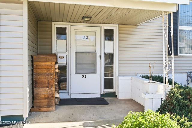 52 Gaub Road, Old Bridge, NJ 08857