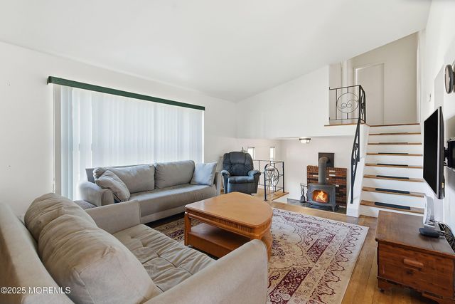 52 Gaub Road, Old Bridge, NJ 08857