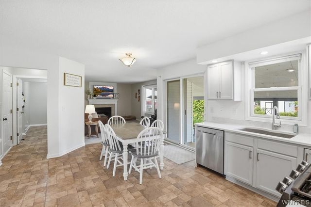 6501 Pincherry, Hamburg, NY 14085