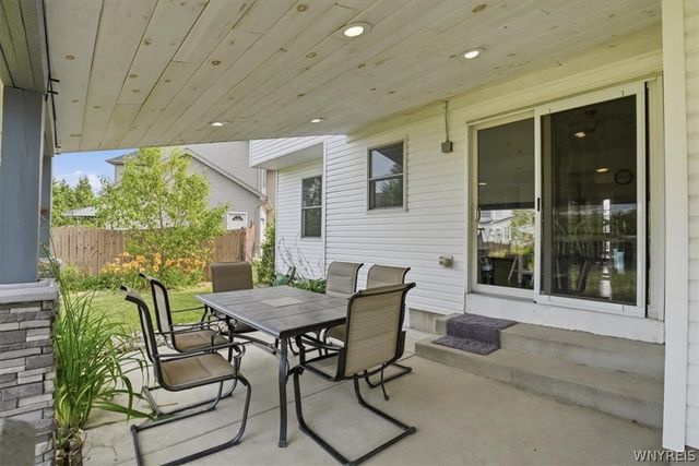 6501 Pincherry, Hamburg, NY 14085