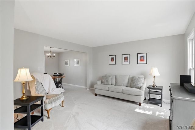 6501 Pincherry, Hamburg, NY 14085