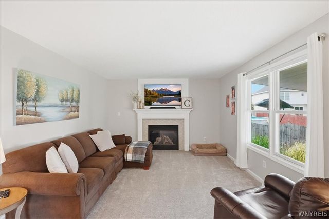 6501 Pincherry, Hamburg, NY 14085