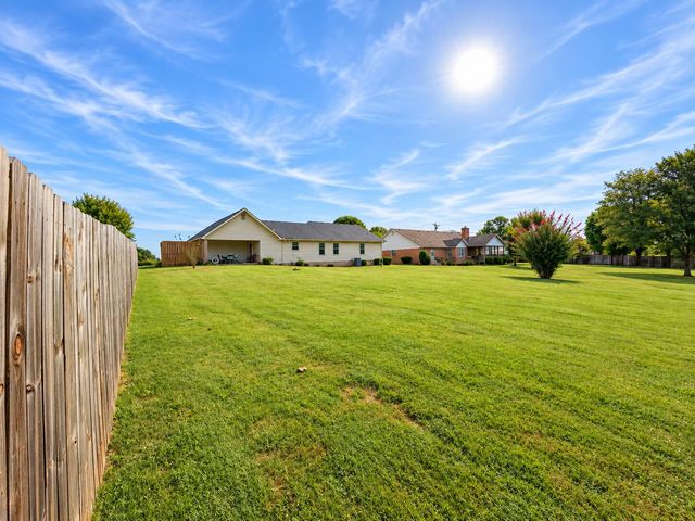 409 Summer Hill Drive, Somerset, KY 42503