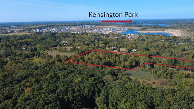 727 W W. Maple Road Road, Milford, MI 48381