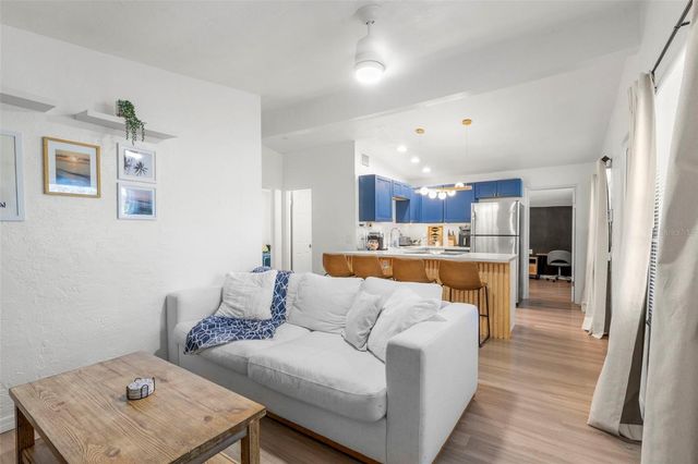 2356 KINGSTON STREET S, St Petersburg, FL 33711