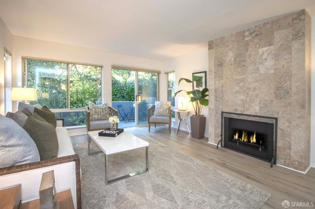 5160 Diamond Heights Boulevard 107C, San Francisco, CA 94131