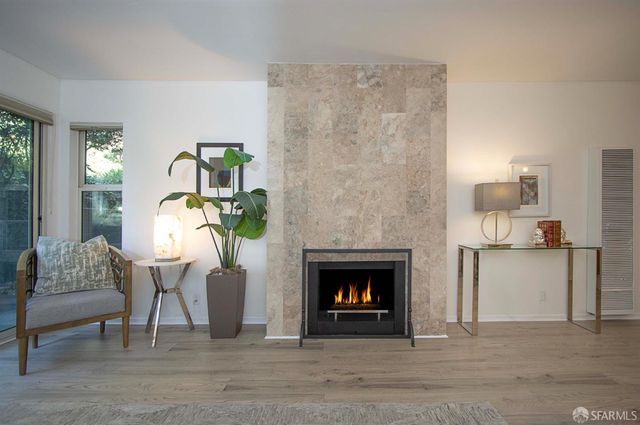 5160 Diamond Heights Boulevard 107C, San Francisco, CA 94131