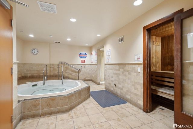 5160 Diamond Heights Boulevard 107C, San Francisco, CA 94131