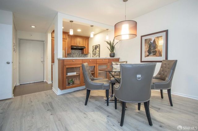 5160 Diamond Heights Boulevard 107C, San Francisco, CA 94131