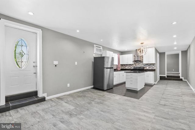 143-147 E CUMBERLAND ST, Philadelphia, PA 19125