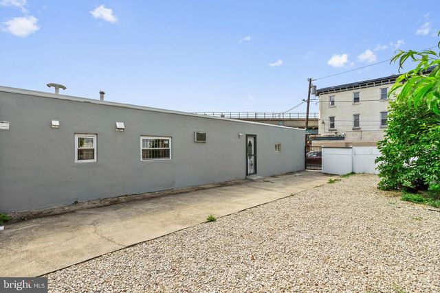 143-147 E CUMBERLAND ST, Philadelphia, PA 19125