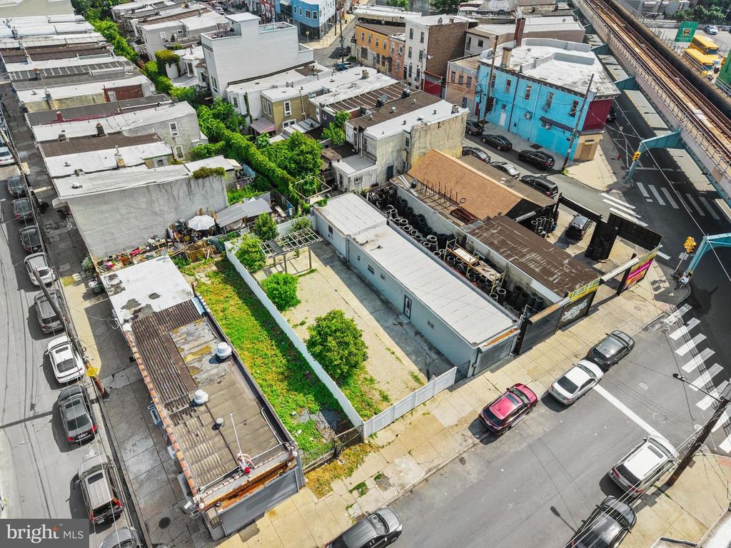 143-147 E CUMBERLAND ST, Philadelphia, PA 19125