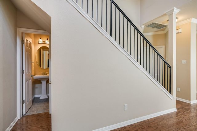 6715 Windrift WAY Unit 26, Austin, TX 78745