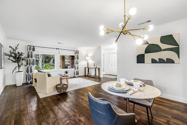 509 E Everglade Avenue, Fresno, CA 93720