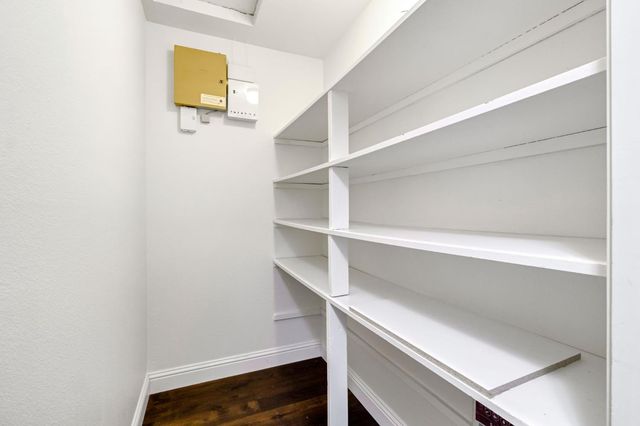 509 E Everglade Avenue, Fresno, CA 93720