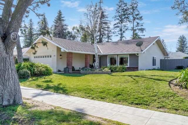 509 E Everglade Avenue, Fresno, CA 93720