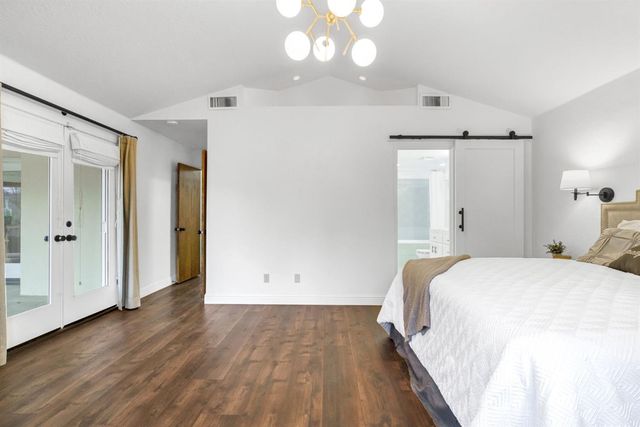 509 E Everglade Avenue, Fresno, CA 93720