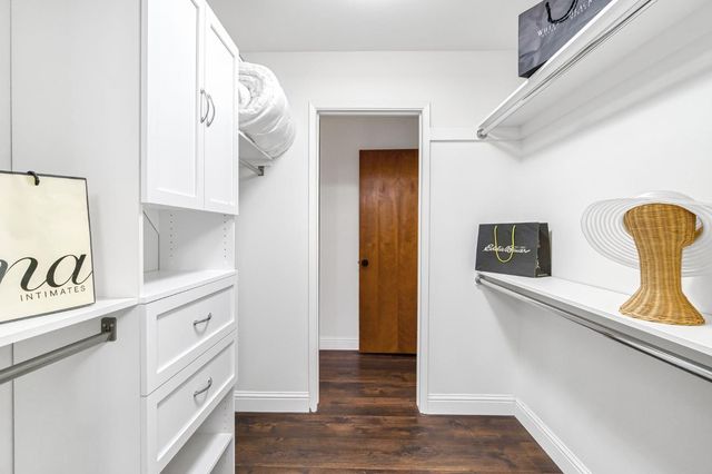 509 E Everglade Avenue, Fresno, CA 93720