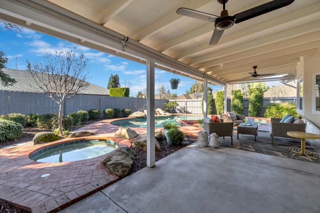 509 E Everglade Avenue, Fresno, CA 93720