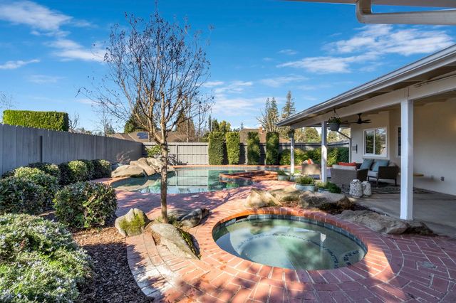 509 E Everglade Avenue, Fresno, CA 93720