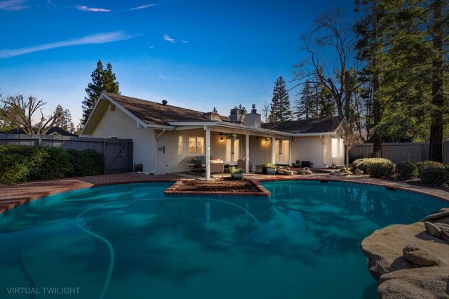 509 E Everglade Avenue, Fresno, CA 93720