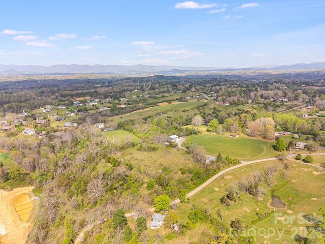 47 Gill Branch Road, Weaverville, NC 28787