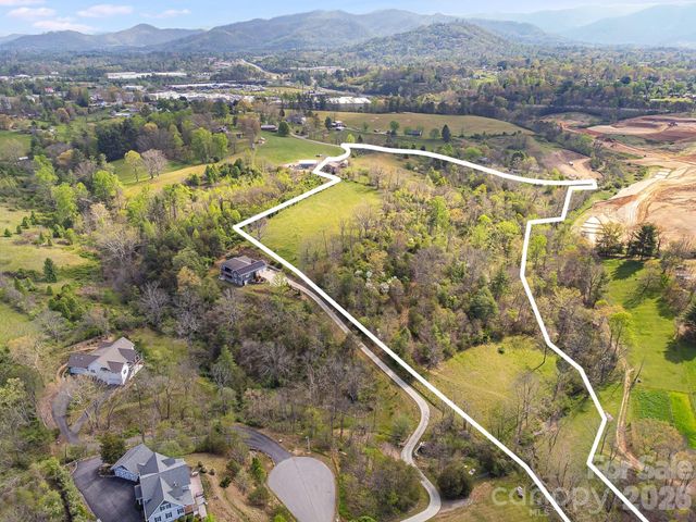 47 Gill Branch Road, Weaverville, NC 28787