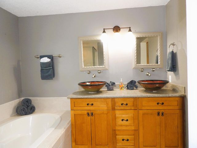 206 Mainsail Circle, Jupiter, FL 33477