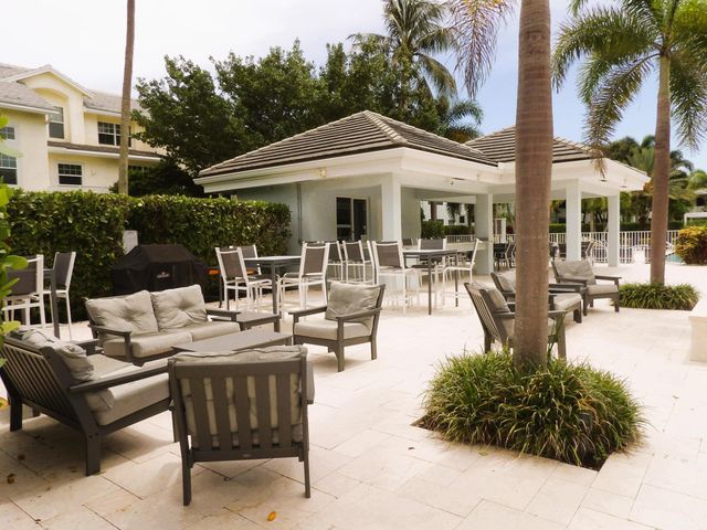 206 Mainsail Circle, Jupiter, FL 33477