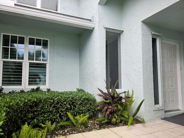 206 Mainsail Circle, Jupiter, FL 33477