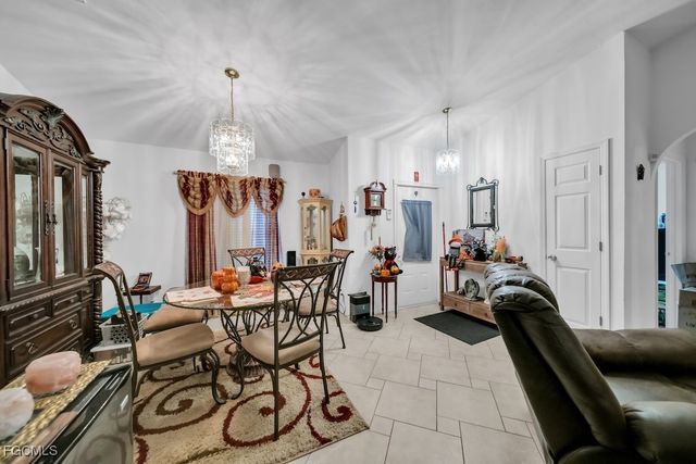 6170 Stringfellow RD, St James City, FL 33956