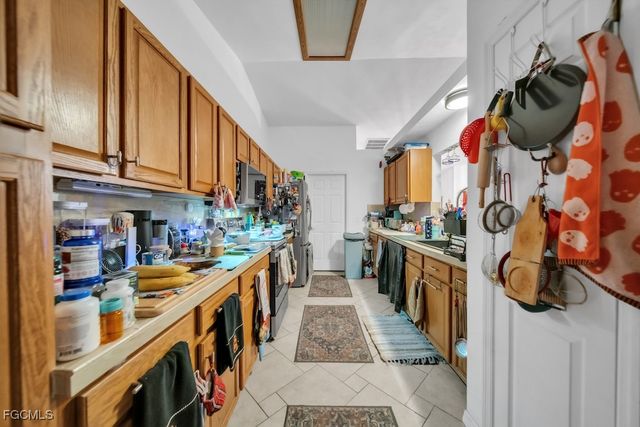 6170 Stringfellow RD, St James City, FL 33956