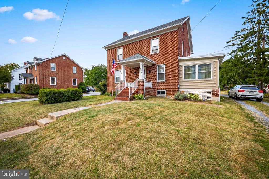 323 E BALTIMORE ST, Taneytown, MD 21787