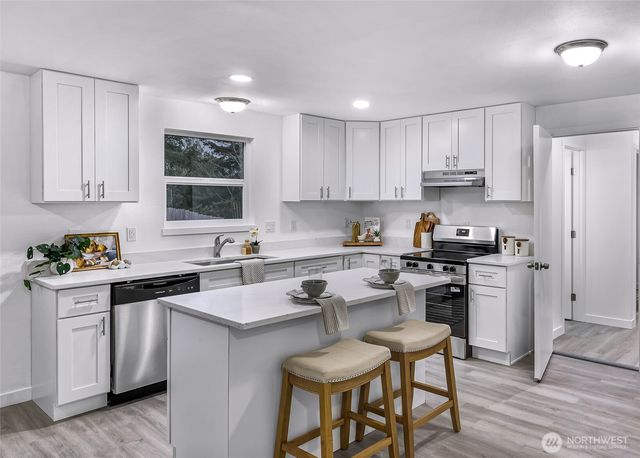 1464 Greenville Drive, Bellingham, WA 98226