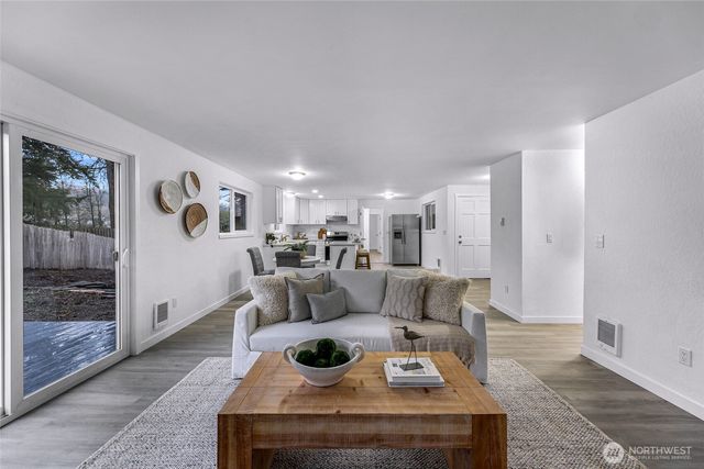 1464 Greenville Drive, Bellingham, WA 98226