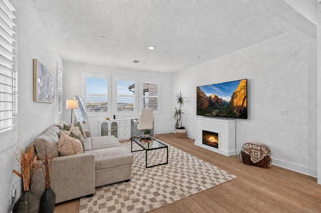 1611 Corte Medialuna, Chula Vista, CA 91913